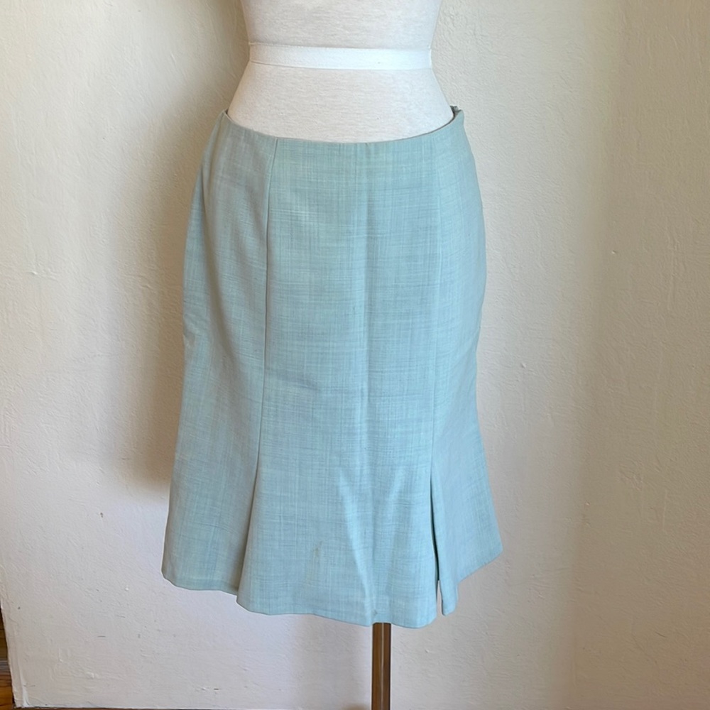 Anne Klein … light green skirt